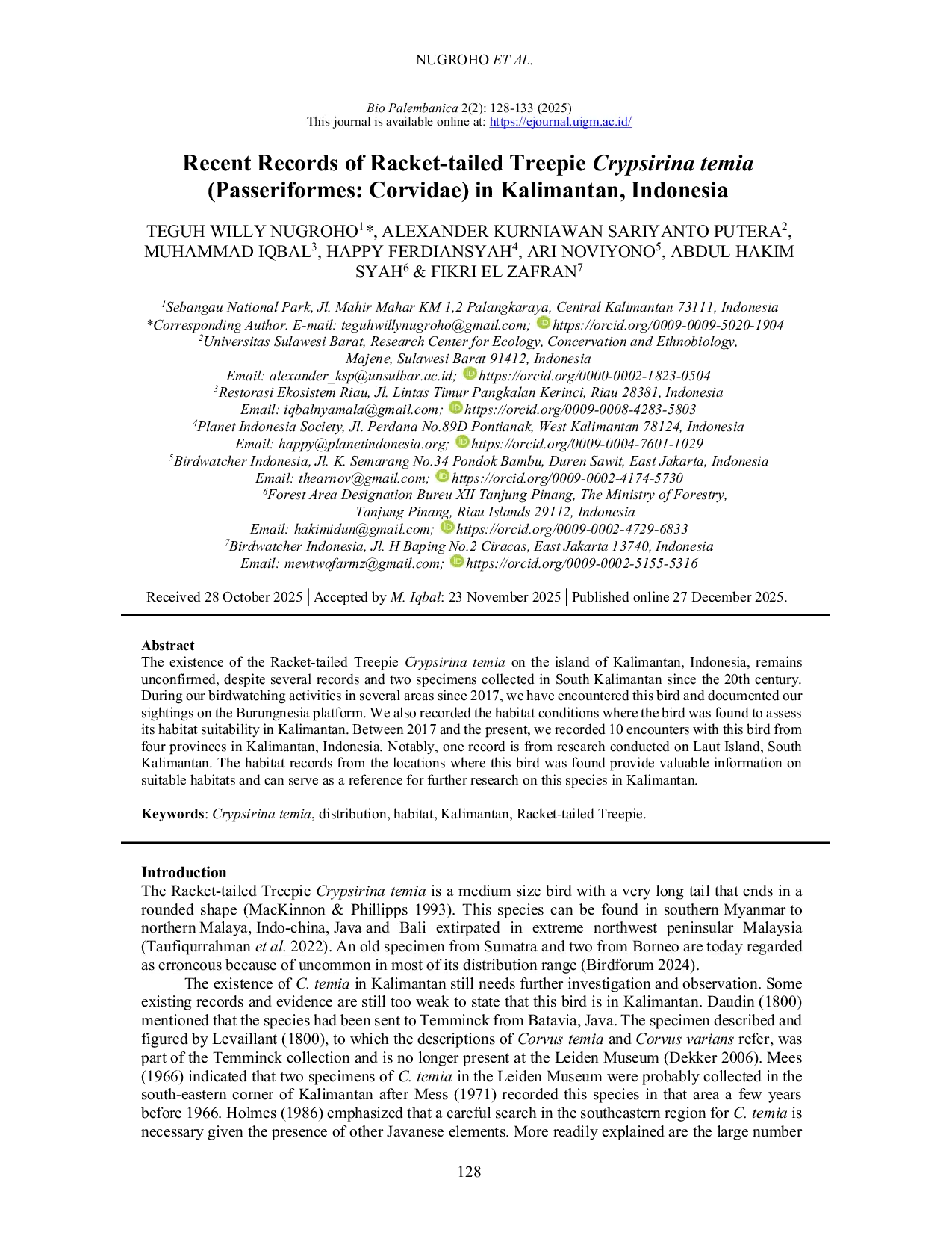 JURIS Recent Records of Racket tailed Treepie Crypsirina temia Passeriformes Corvidae in Kalimantan Indonesia