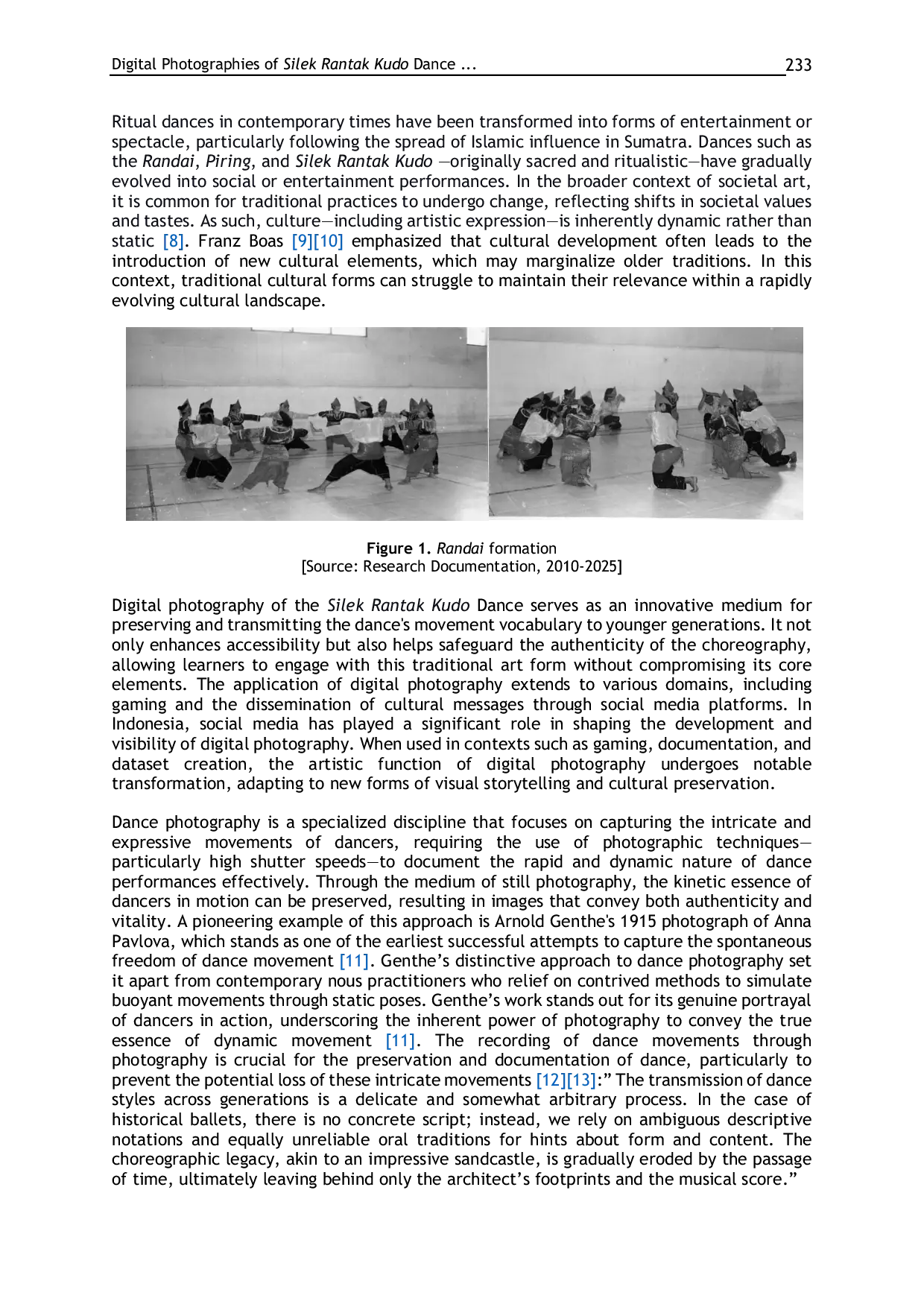 JURIS Digital Photographies of Silek Rantak Kudo Dance The West Sumatra Folklore Preservation