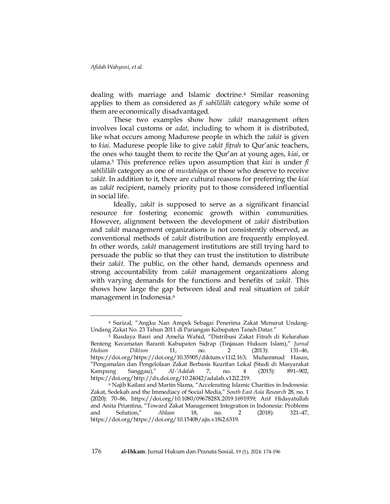 JURIS Between Tradition and Religious Doctrine Questioning Kiai s Status as ZakAt Recipient