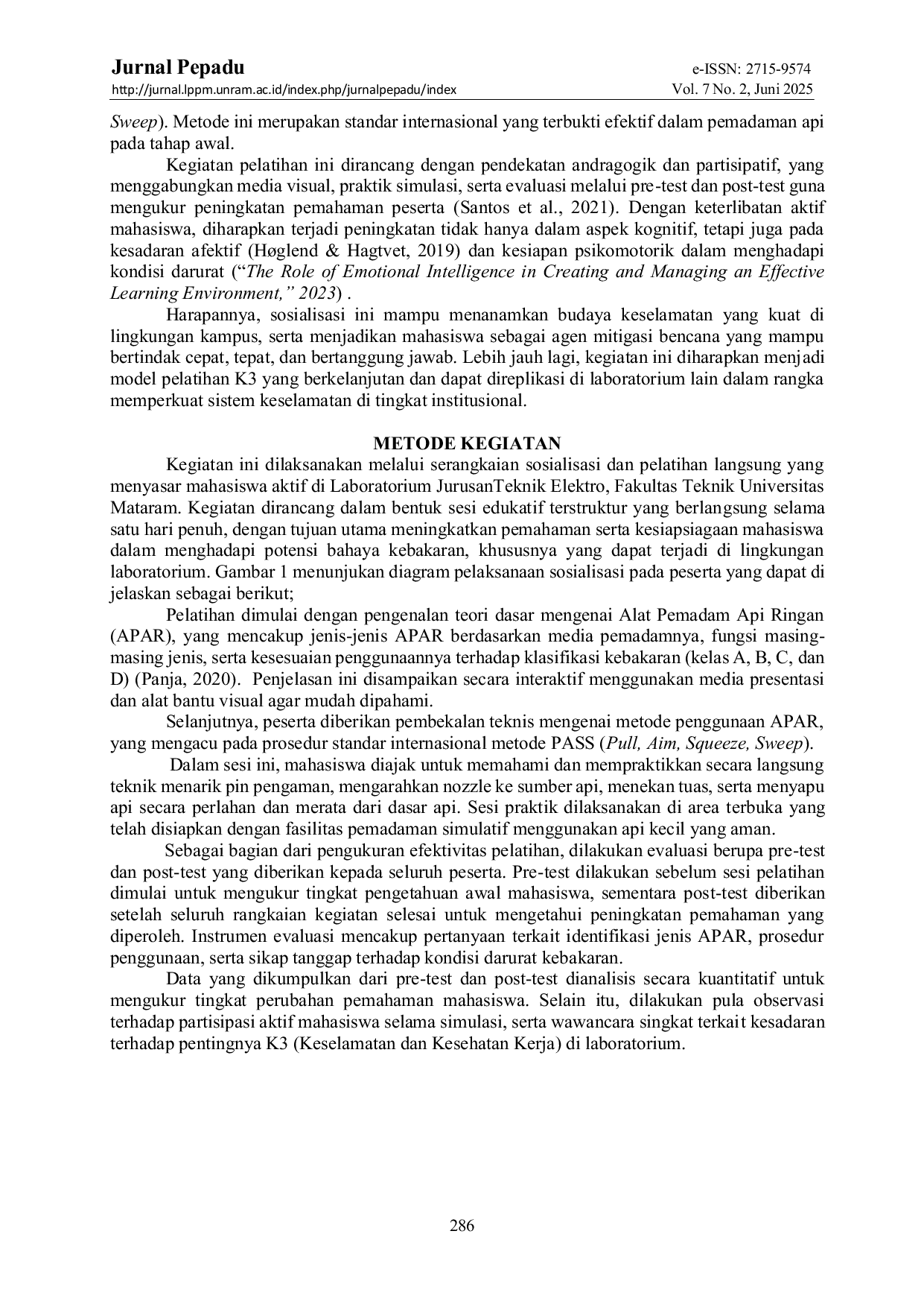 JURIS Peran Sosialisasi Alat Pemadam Api Ringan APAR Dalam Membangun Budaya Keselamatan Di Lingkungan Kampus