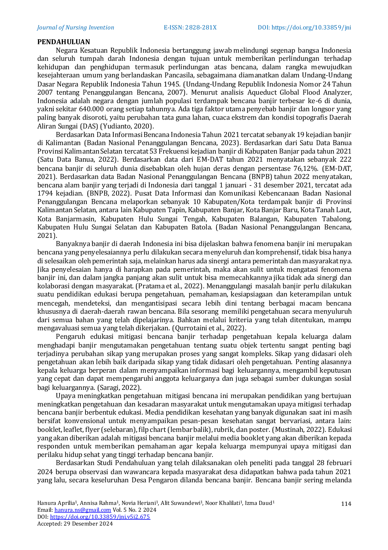 JURIS Pengaruh Edukasi Melalui Media Booklet Terhadap Pengetahuan Kepala Keluarga Tentang Upaya Mitigasi Bencana Banjir di Desa Pengaron