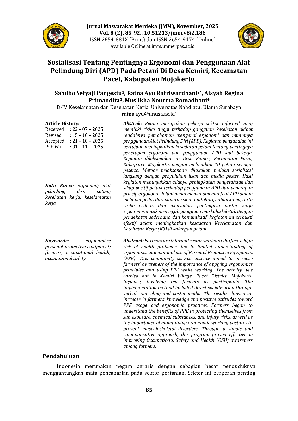 JURIS Sosialisasi Tentang Pentingnya Ergonomi dan Penggunaan Alat Pelindung Diri APD Pada Petani Di Desa Kemiri Kecamatan Pacet Kabupaten Mojokerto