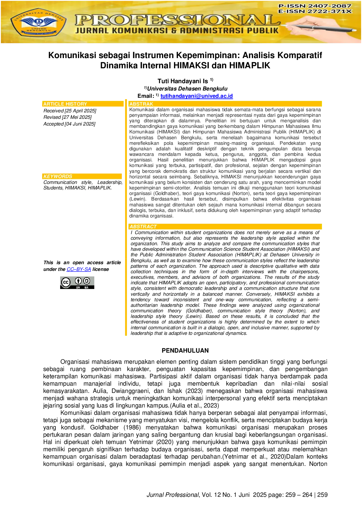 JURIS Komunikasi sebagai Instrumen Kepemimpinan Analisis Komparatif Dinamika Internal HIMAKSI dan HIMAPLIK